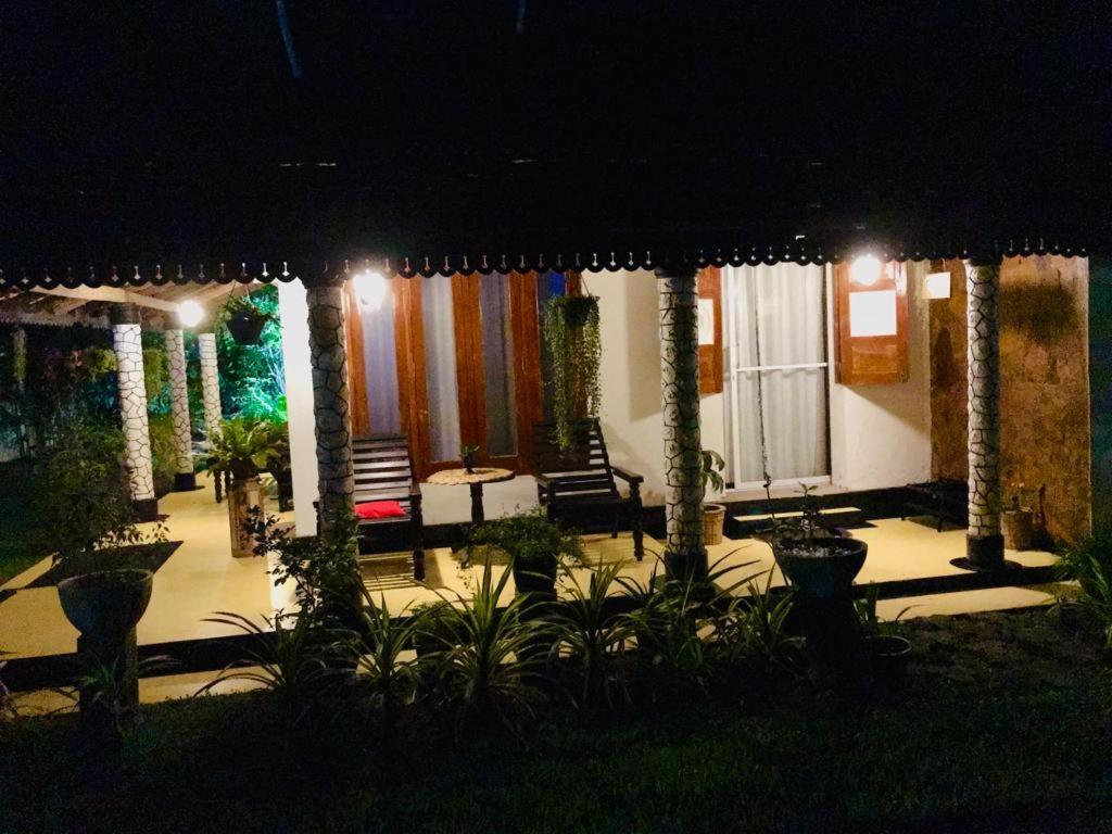 Freedom192 Hotell Weligama Exteriör bild