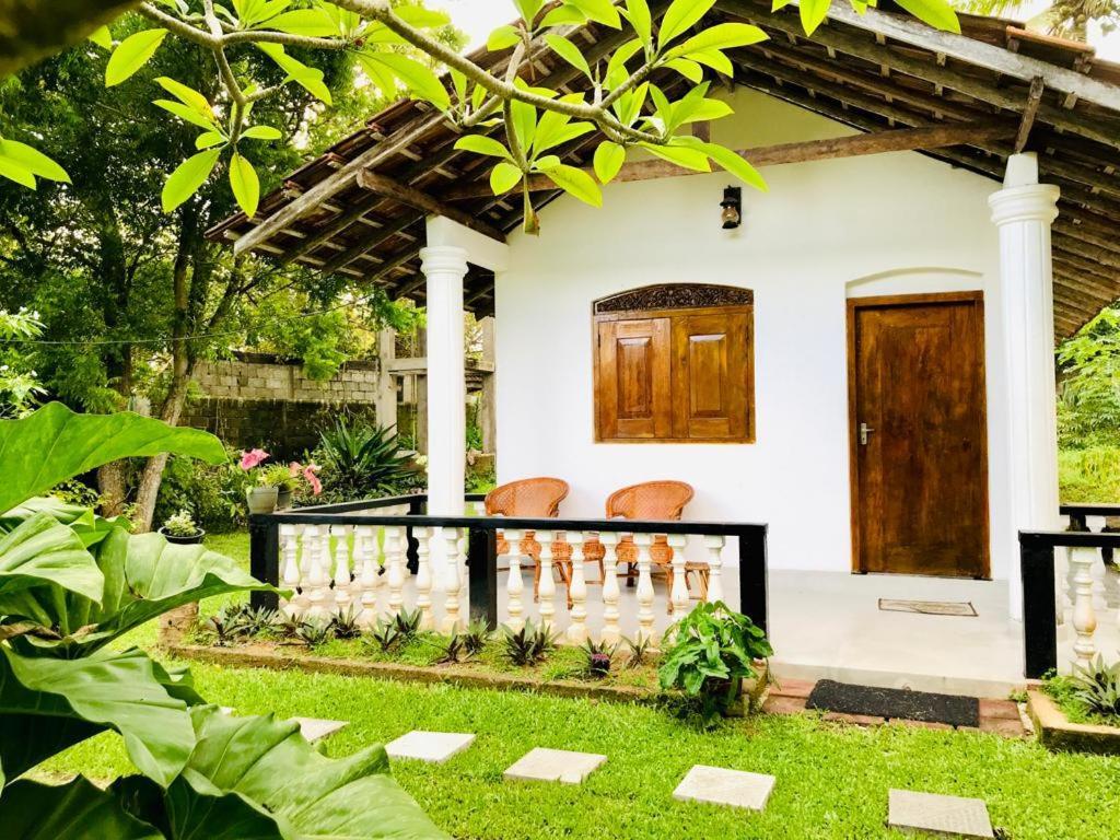 Freedom192 Hotell Weligama Rum bild