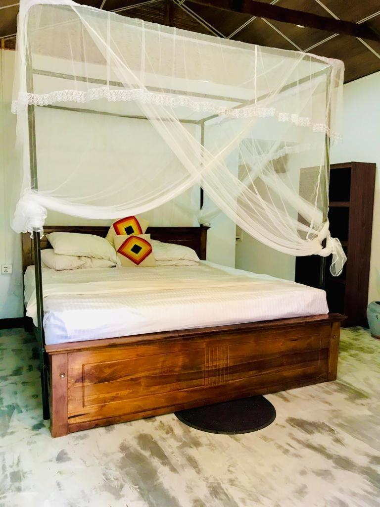 Freedom192 Hotell Weligama Exteriör bild