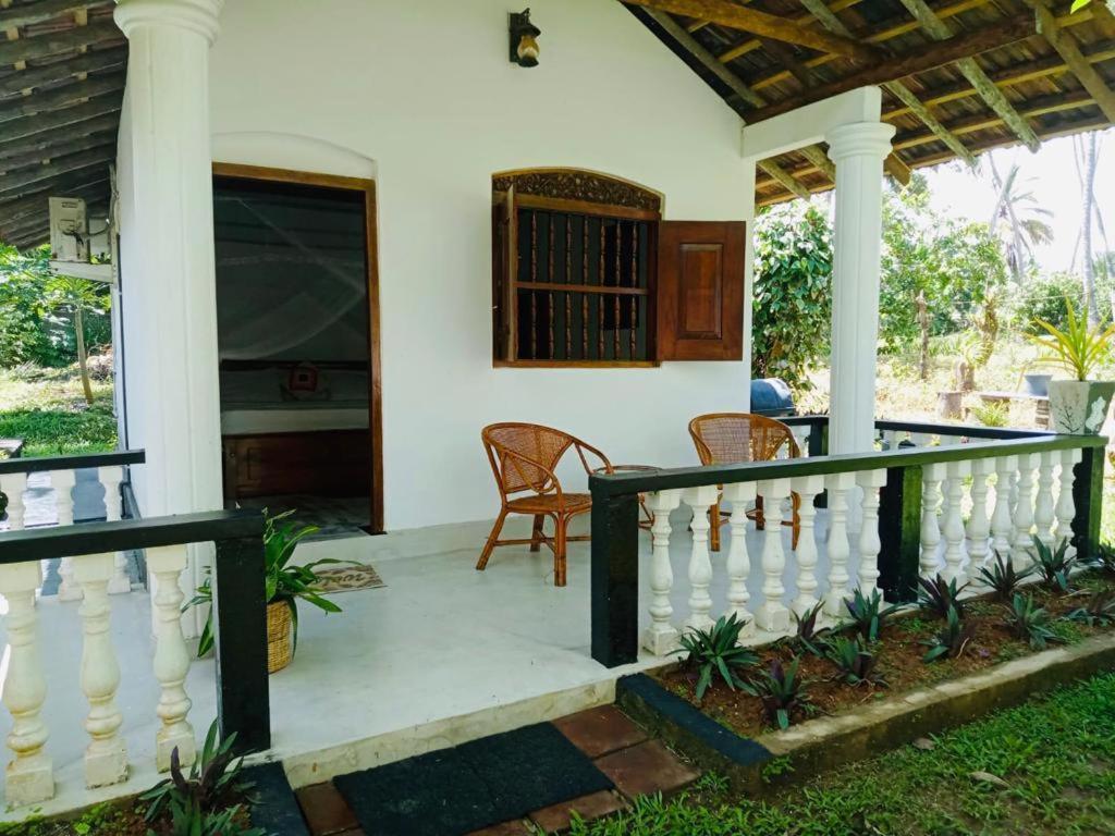 Freedom192 Hotell Weligama Exteriör bild