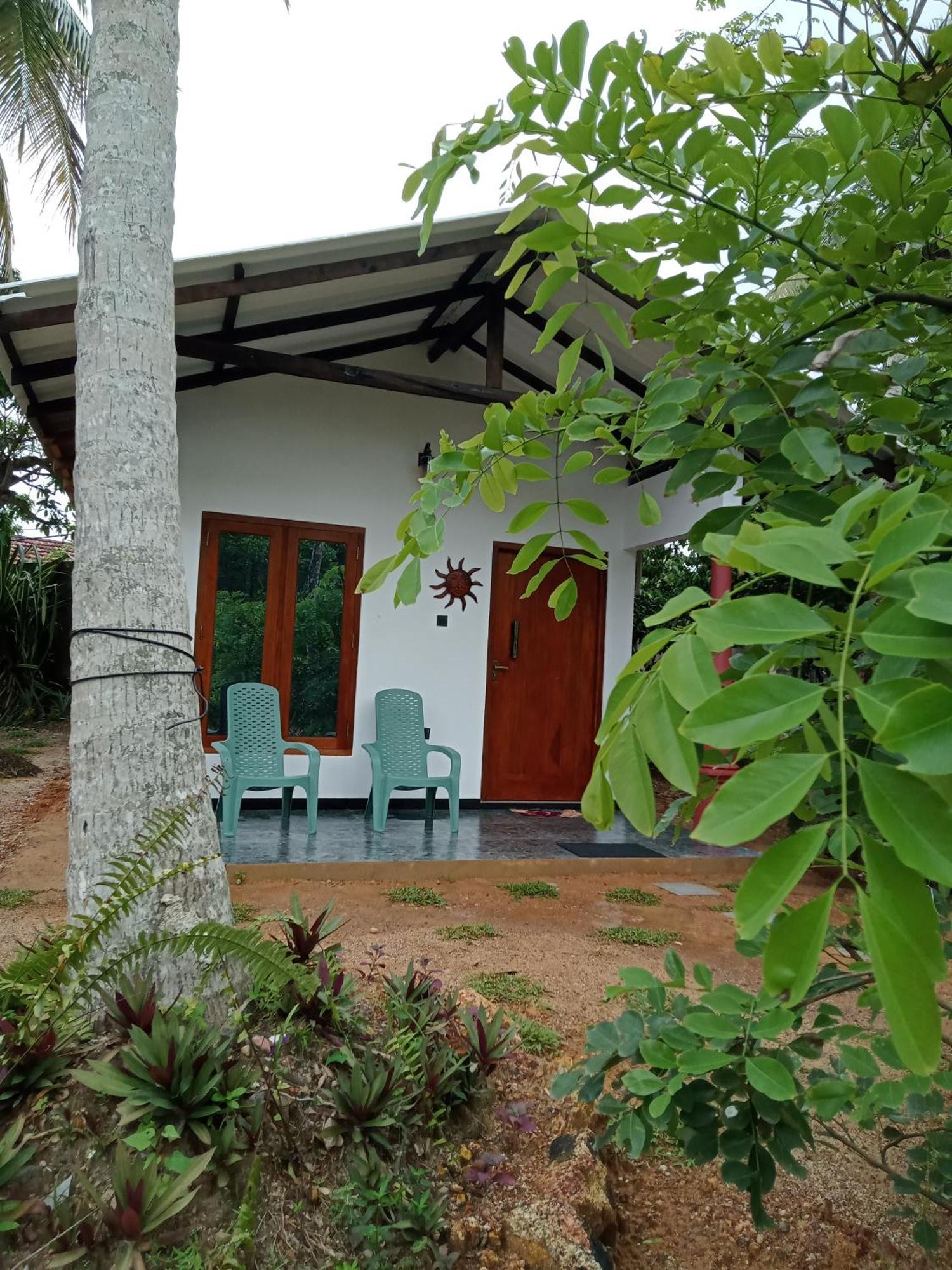 Freedom192 Hotell Weligama Exteriör bild
