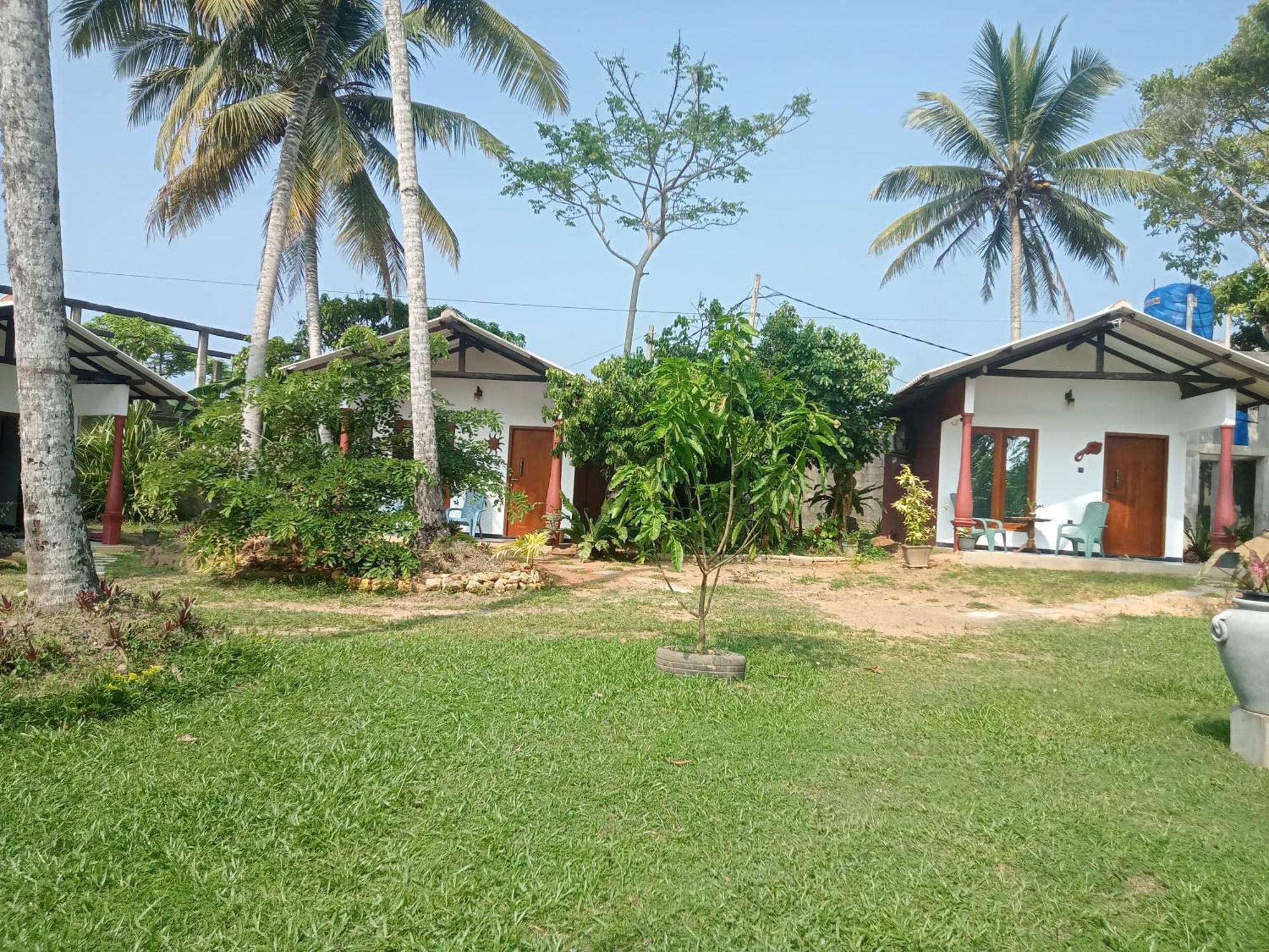 Freedom192 Hotell Weligama Exteriör bild